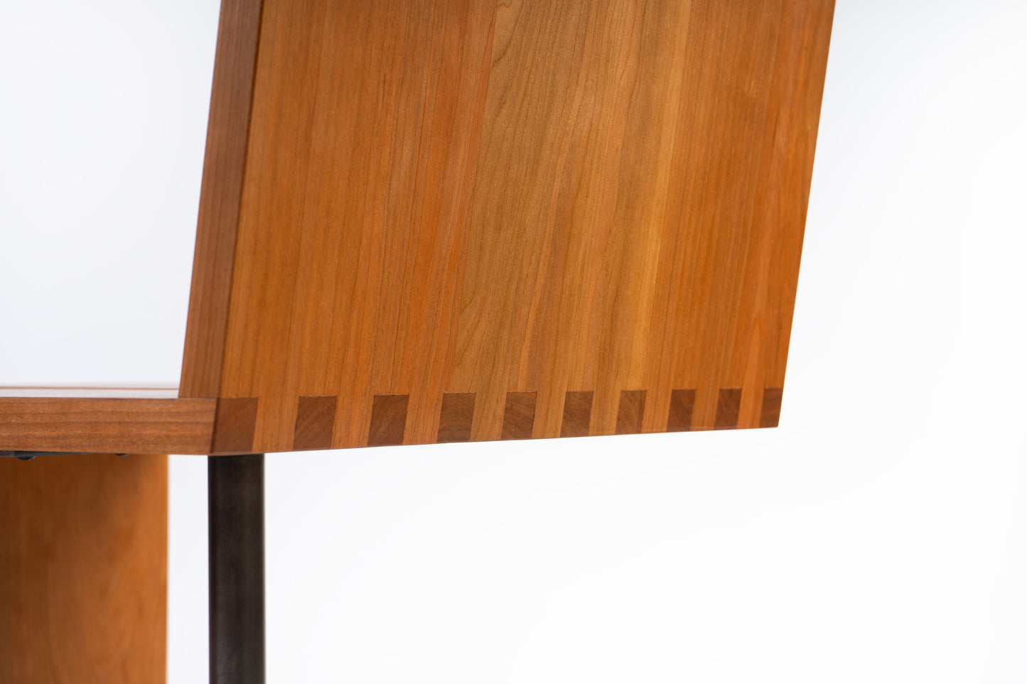 BODY CHAIR
